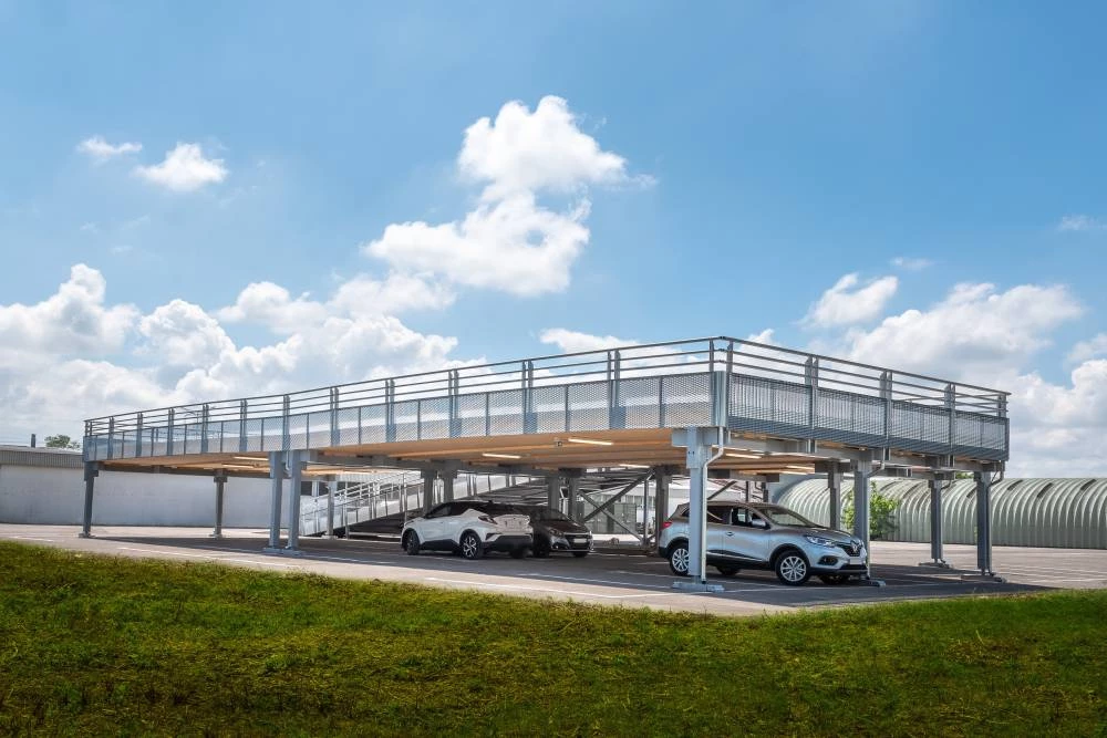 « Park & Play » : parkings aériens, modulaires et démontables