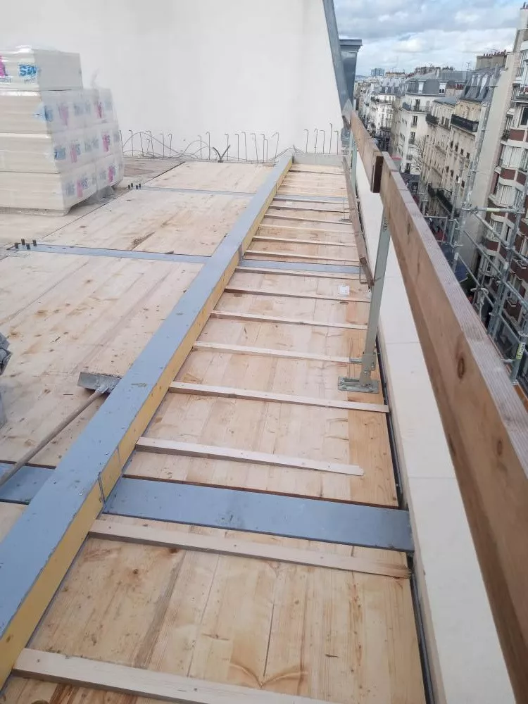 Crédit photo RIALLAND : Balcons côté rue