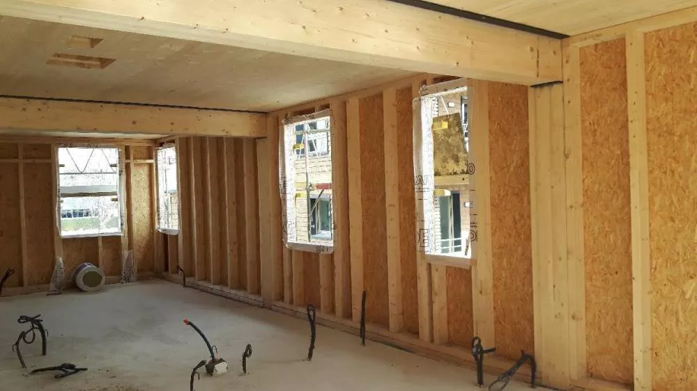 Vue intérieure du bâtiment en cours de construction