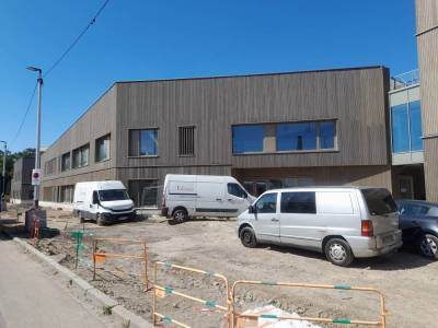 Vue ext�rieure sur l��cole maternelle