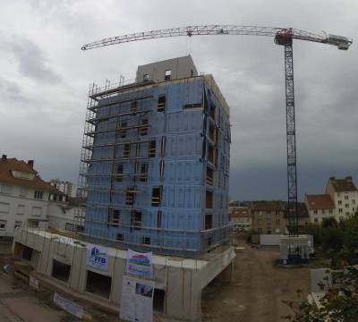Vue ext�rieure, b�timent en cours de pose